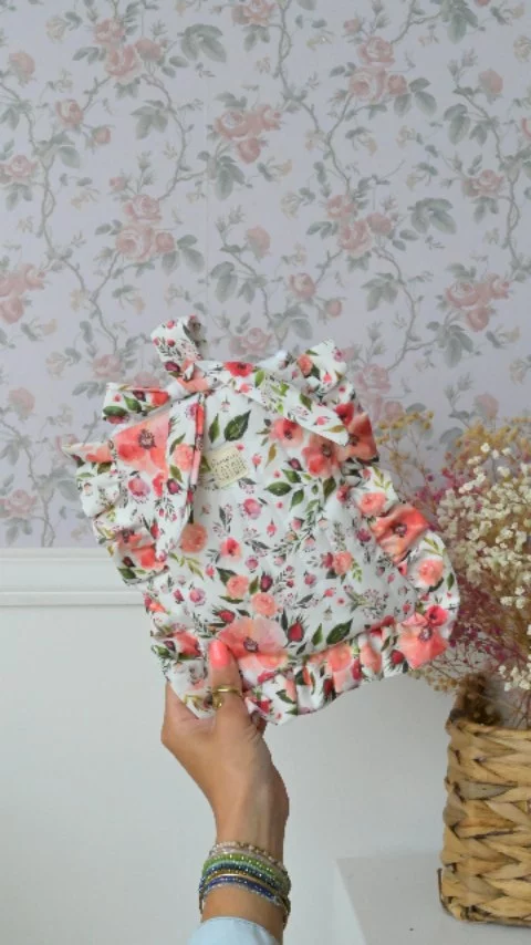𝐒𝐚𝐫𝐚 𝐩𝐞𝐫𝐜𝐡𝐞 𝐭𝐢 𝐚𝐦𝐨 : apercue en story elle vous a plus bien plus que de raison !!! 🤩
Devine à quoi sert cette pochette coquelicot ?
Si tu trouves ...!

Belle journée
Julie

#tunetrouveraspaslareponseici #essaie encore #bonokjecapitule!
#pochettealivre #pochettetablette#pochettepersonnalisée #pochettepoche #pochettekindle #creationfrancaise